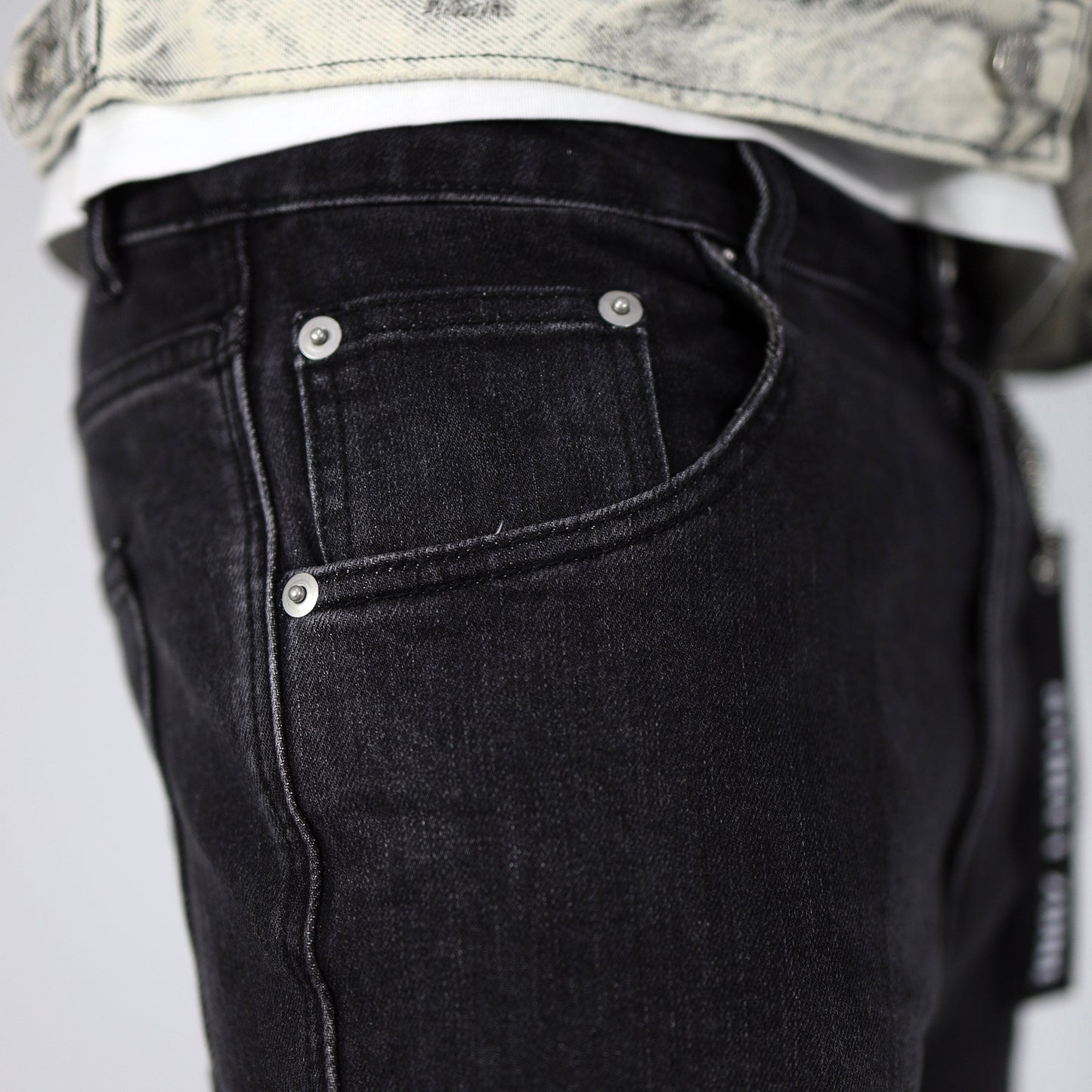 𝓢𝓽𝓻𝓮𝓮𝓽𝓩𝓸𝓷𝓮 flare jeans