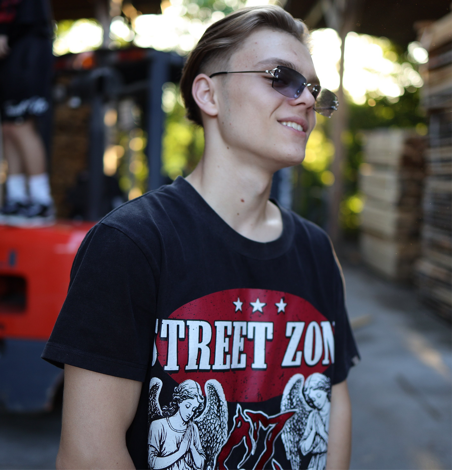 𝓣𝓻𝓾𝓼𝓽 𝓝𝓸 𝓞𝓷𝓮 tee