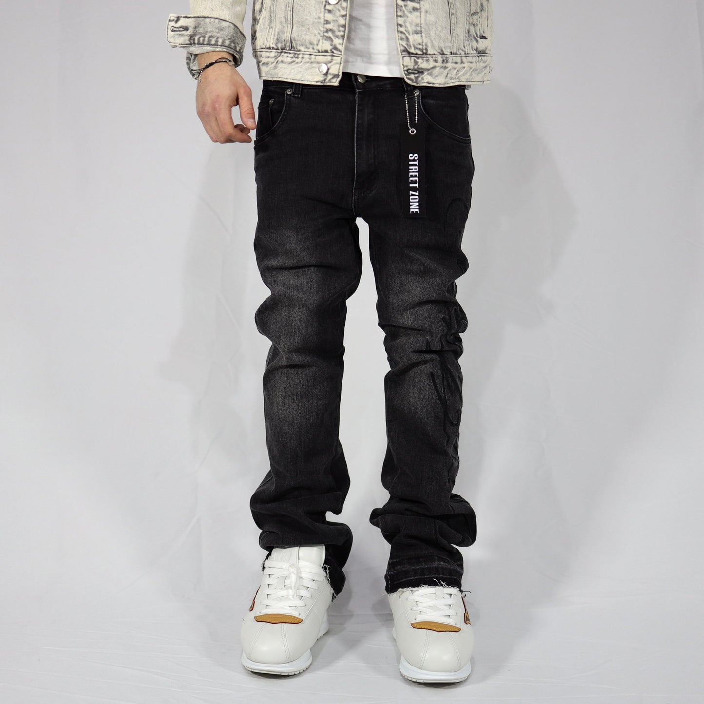 𝓢𝓽𝓻𝓮𝓮𝓽𝓩𝓸𝓷𝓮 flare jeans