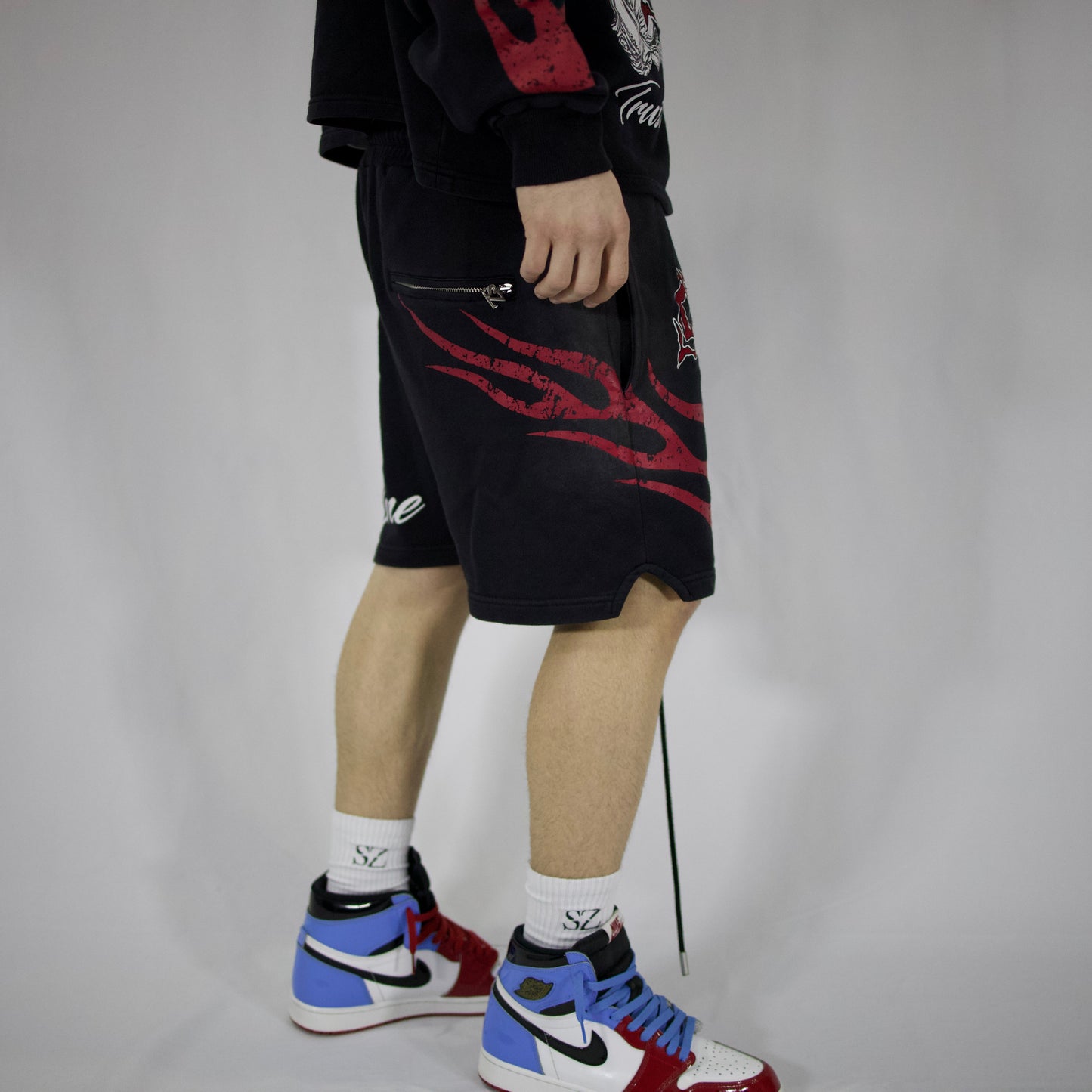 𝓣𝓻𝓾𝓼𝓽 𝓝𝓸 𝓞𝓷𝓮 short