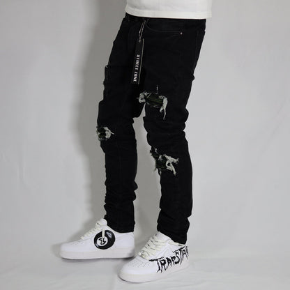 BLACK RIPPED JEANS