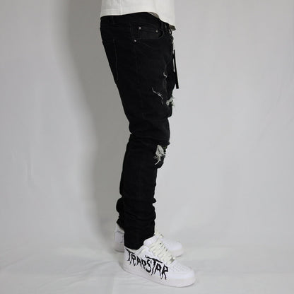 BLACK RIPPED JEANS