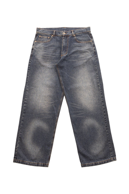 Blugi Classic Denim wide fit, mid-blue, cu stonewash, used wash și mustache fading pe partea frontală.
